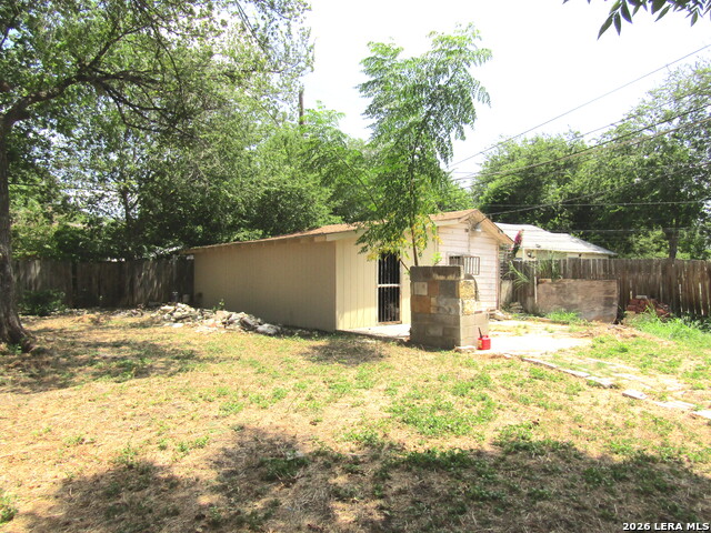 919 Alametos Property Photo 25