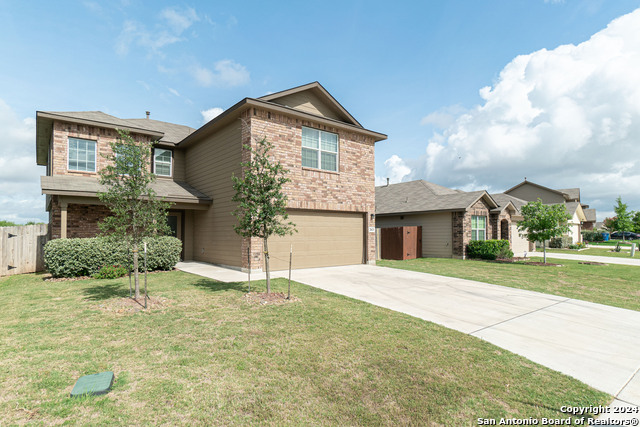 2611 Barbwire Way Property Photo 2
