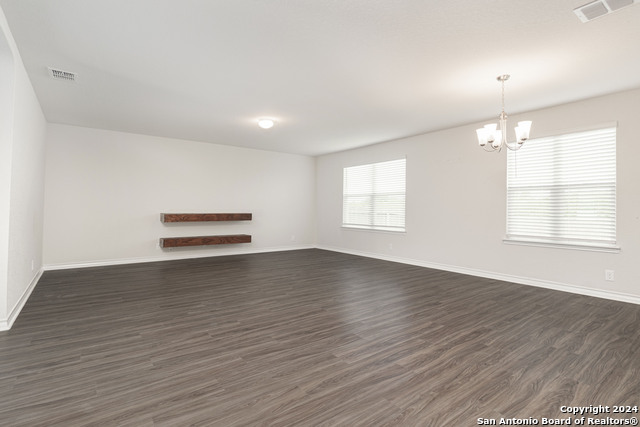 2611 Barbwire Way Property Photo 4