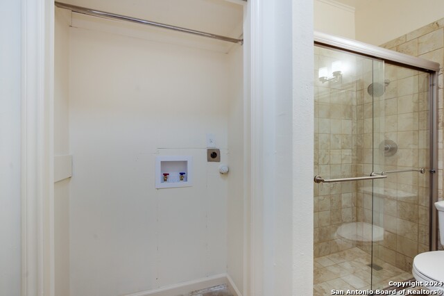 7707 Broadway Property Photo 17