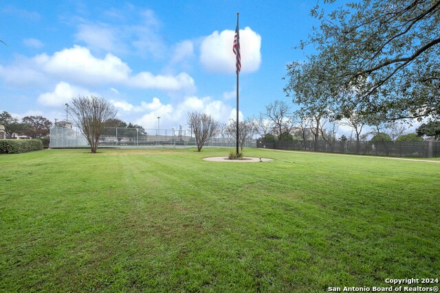 7707 Broadway Property Photo 19
