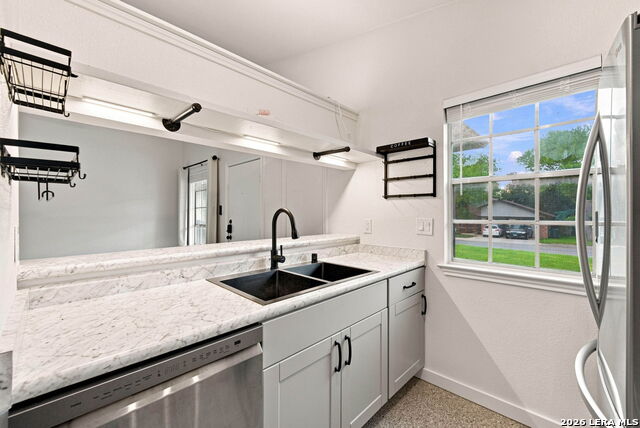 12225 Ridge Crown St Property Photo 10