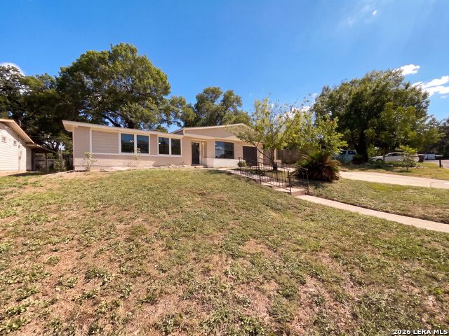 222 Colebrook Dr Property Photo 1