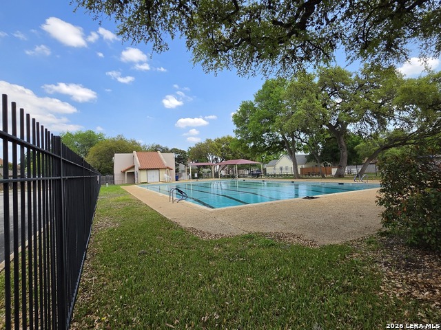 13039 Chimney Oak Property Photo 8