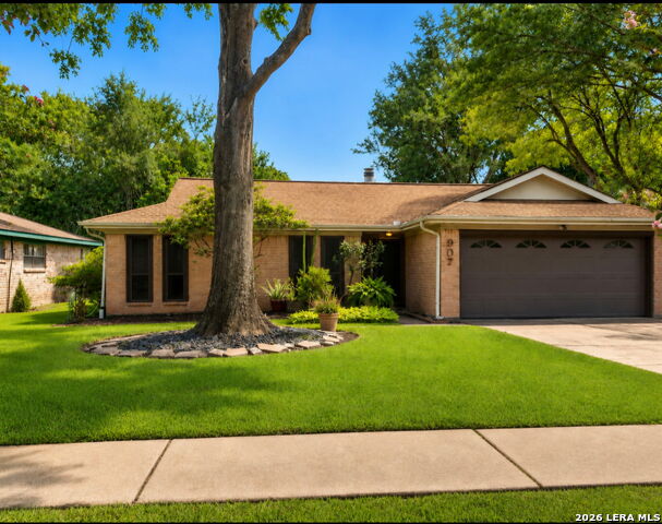 907 Redway Ln Property Photo 1