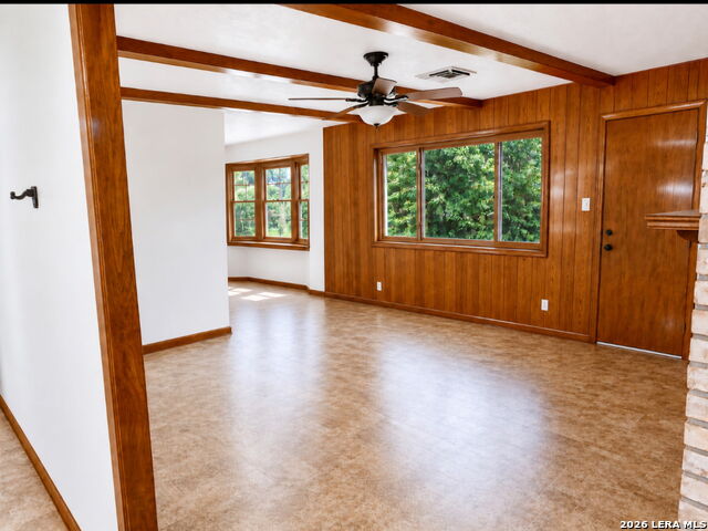 907 Redway Ln Property Photo 9