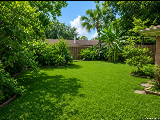 907 Redway Ln Property Photo 23