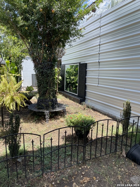 604 Linda Lou Dr Property Photo 10