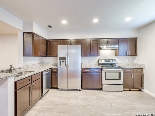 100 Lorenz Rd Property Photo 13