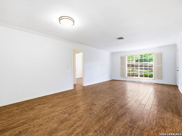 7926 Broadway Property Photo 7