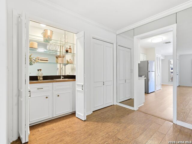 7926 Broadway Property Photo 10