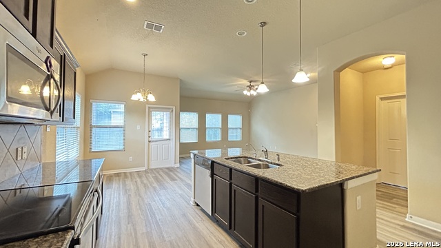 11226 Camp Creek Trl Property Photo 8