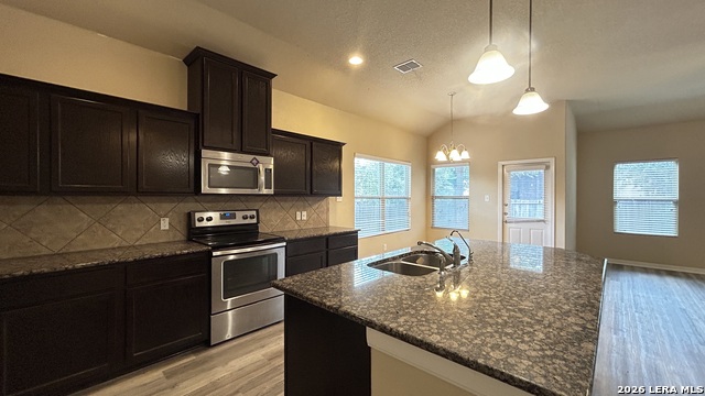 11226 Camp Creek Trl Property Photo 9