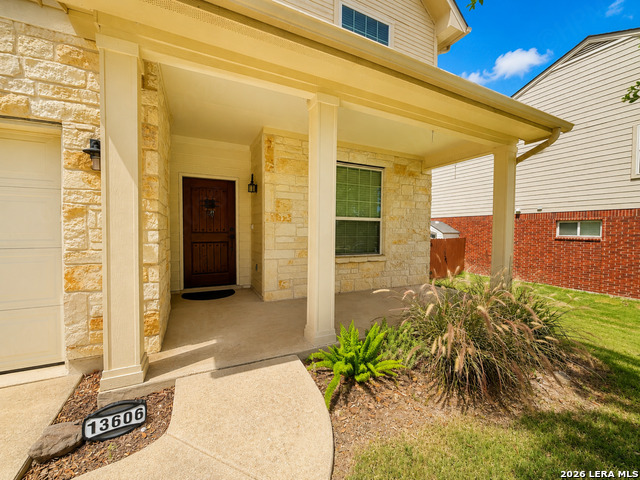 13606 Welsford Property Photo 3