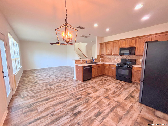 13606 Welsford Property Photo 9