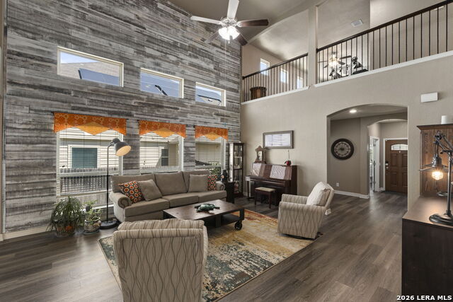 5287 Top Ridge Ln Property Photo 2