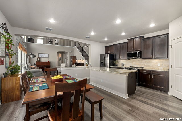 5287 Top Ridge Ln Property Photo 9