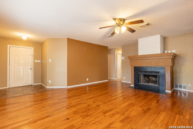 5602 Timber Bark Property Photo 5