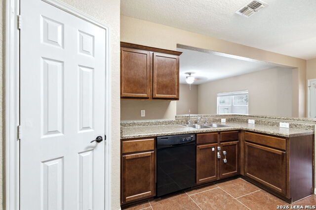 3915 Southern Sky Property Photo 12