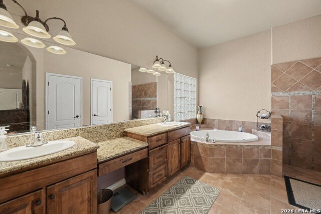 438 Rosewood Dr Property Photo 17