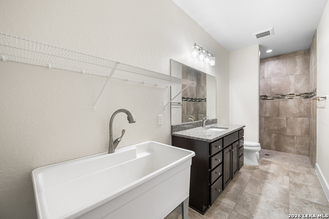 1385 Riviera Dr Property Photo 16