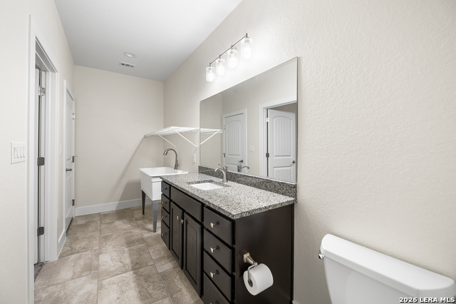1385 Riviera Dr Property Photo 18