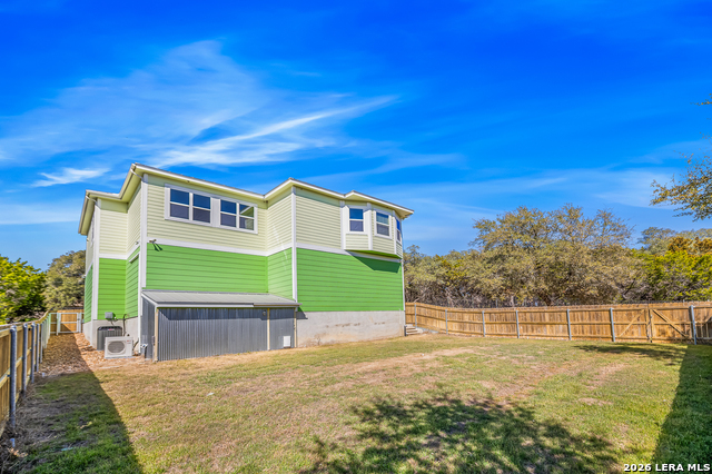 1385 Riviera Dr Property Photo 55