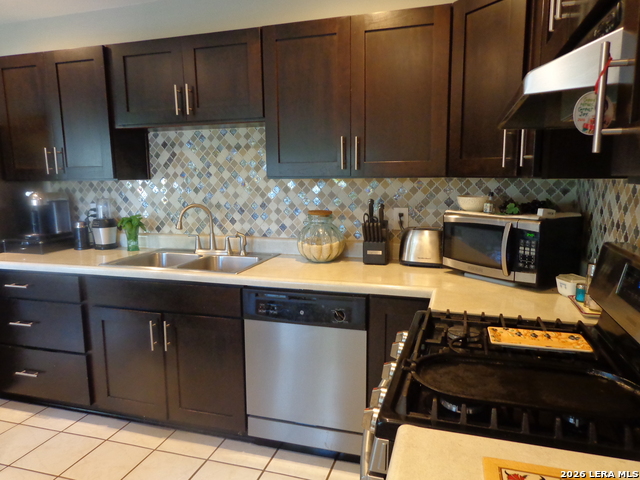 5511 Eaglewood St Property Photo 4