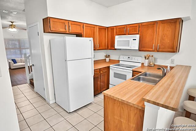 12210 Apricot Dr Property Photo 6
