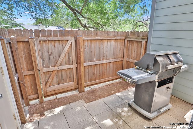 12210 Apricot Dr Property Photo 15