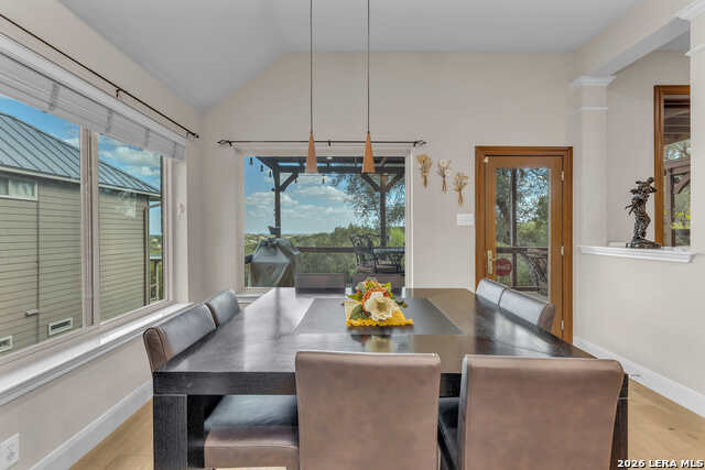 602 Mesa Rdg Property Photo 10
