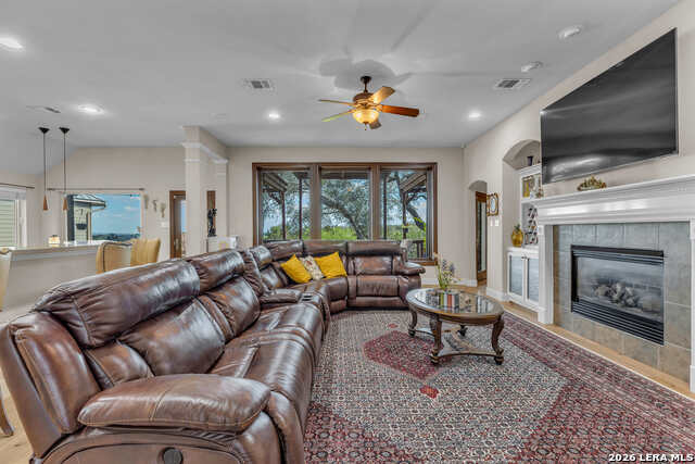 602 Mesa Rdg Property Photo 14