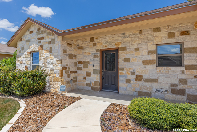 120 Navarro Xing Property Photo 4