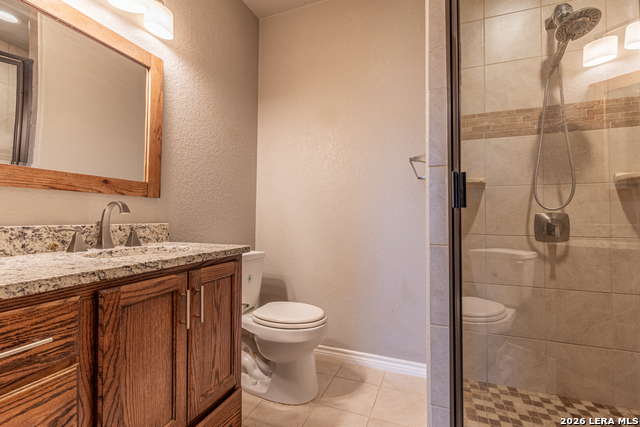 120 Navarro Xing Property Photo 20