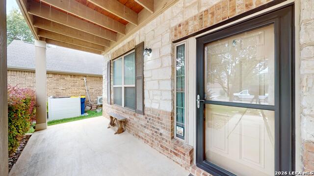 528 Saddle Back Trl Property Photo 2