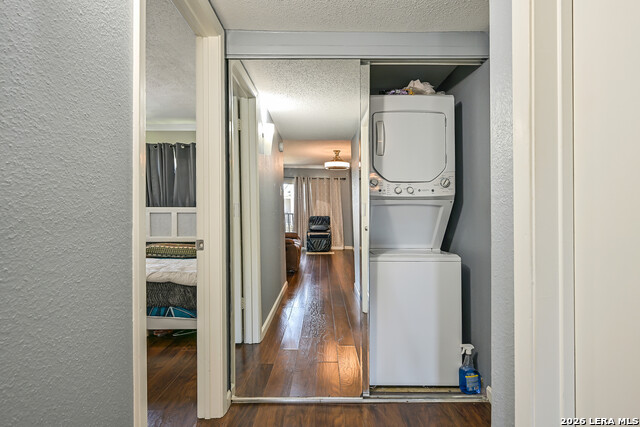 3220 69th St Property Photo 11