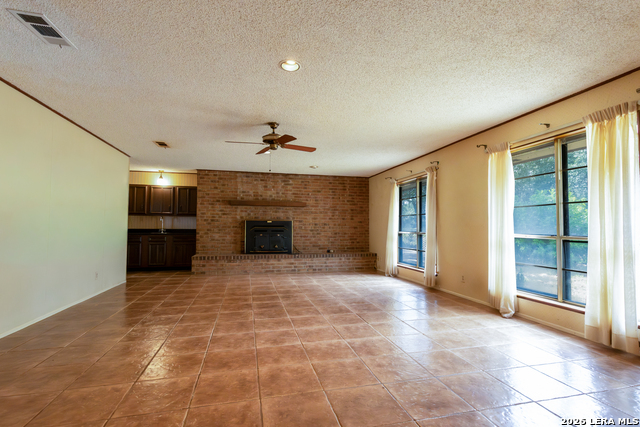 4118 Coughran Rd Property Photo 5