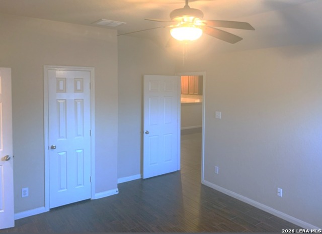 10002 Sun Ml Property Photo 6