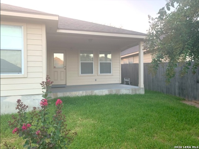 10002 Sun Ml Property Photo 9