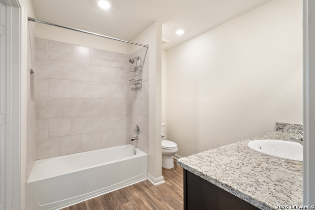 15214 Harbor Lndg Property Photo 9