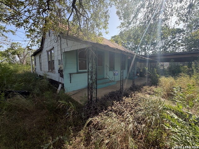 200 Sunrise Property Photo 1