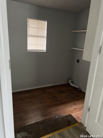 435 N San Horacio Ave Property Photo 3