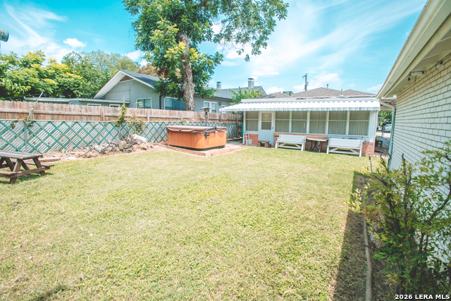 206 University Property Photo 14