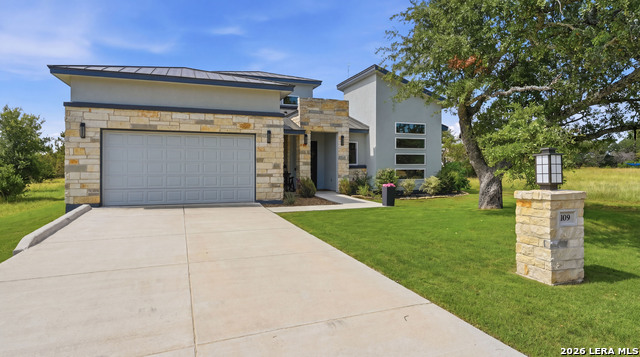 109 CAP ROCK Property Photo 1