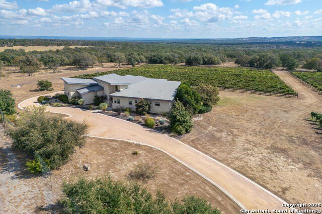 1758 Lincoln Smith Rd Property Photo 2