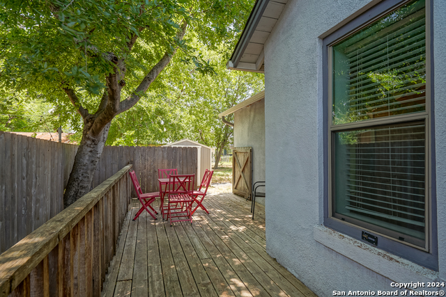 530 E Myrtle St Property Photo 24
