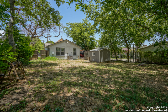530 E Myrtle St Property Photo 27