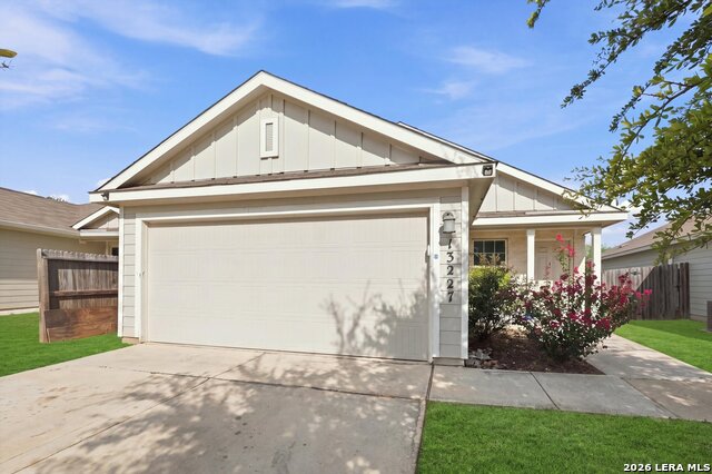 13227 Ashworth Blvd Property Photo 2