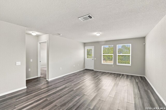 13227 Ashworth Blvd Property Photo 6