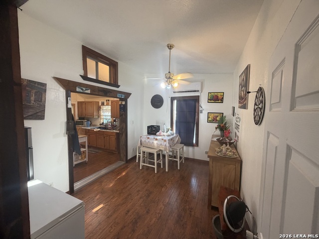 2366 Royal Oaks Property Photo 8